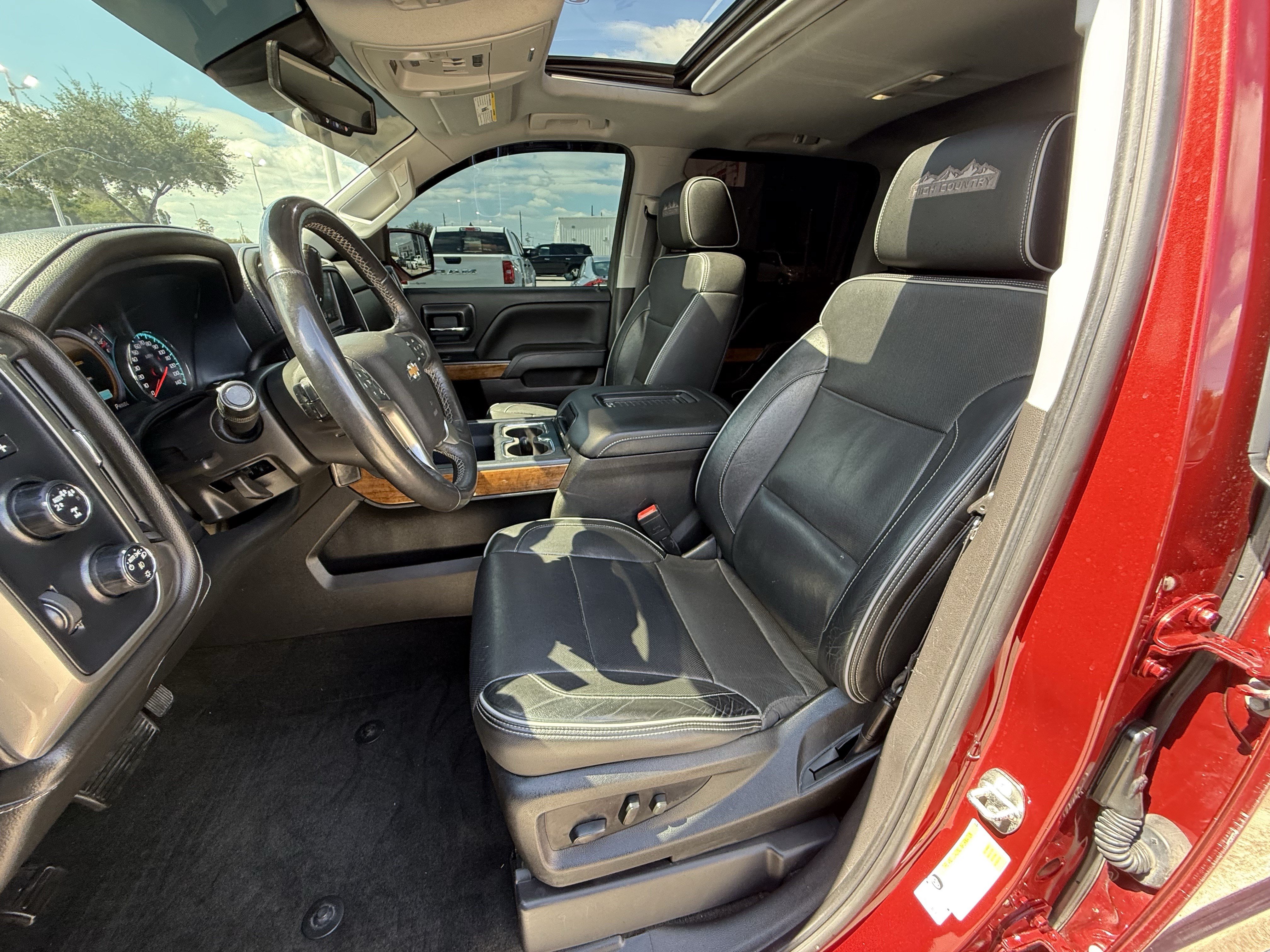Used 2018 Chevrolet Silverado 1500 High Country AWD/4WD image 27