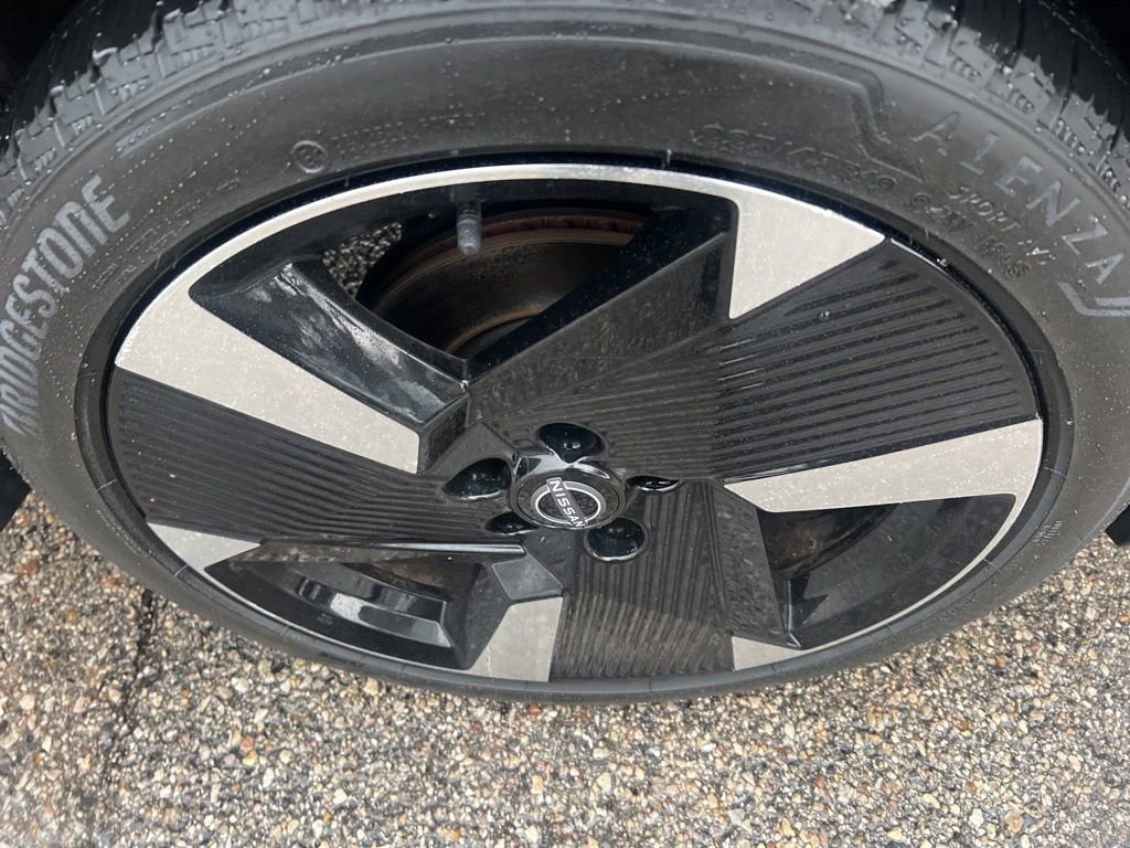 Certified 2025 Nissan Kicks SR AWD/4WD image 37