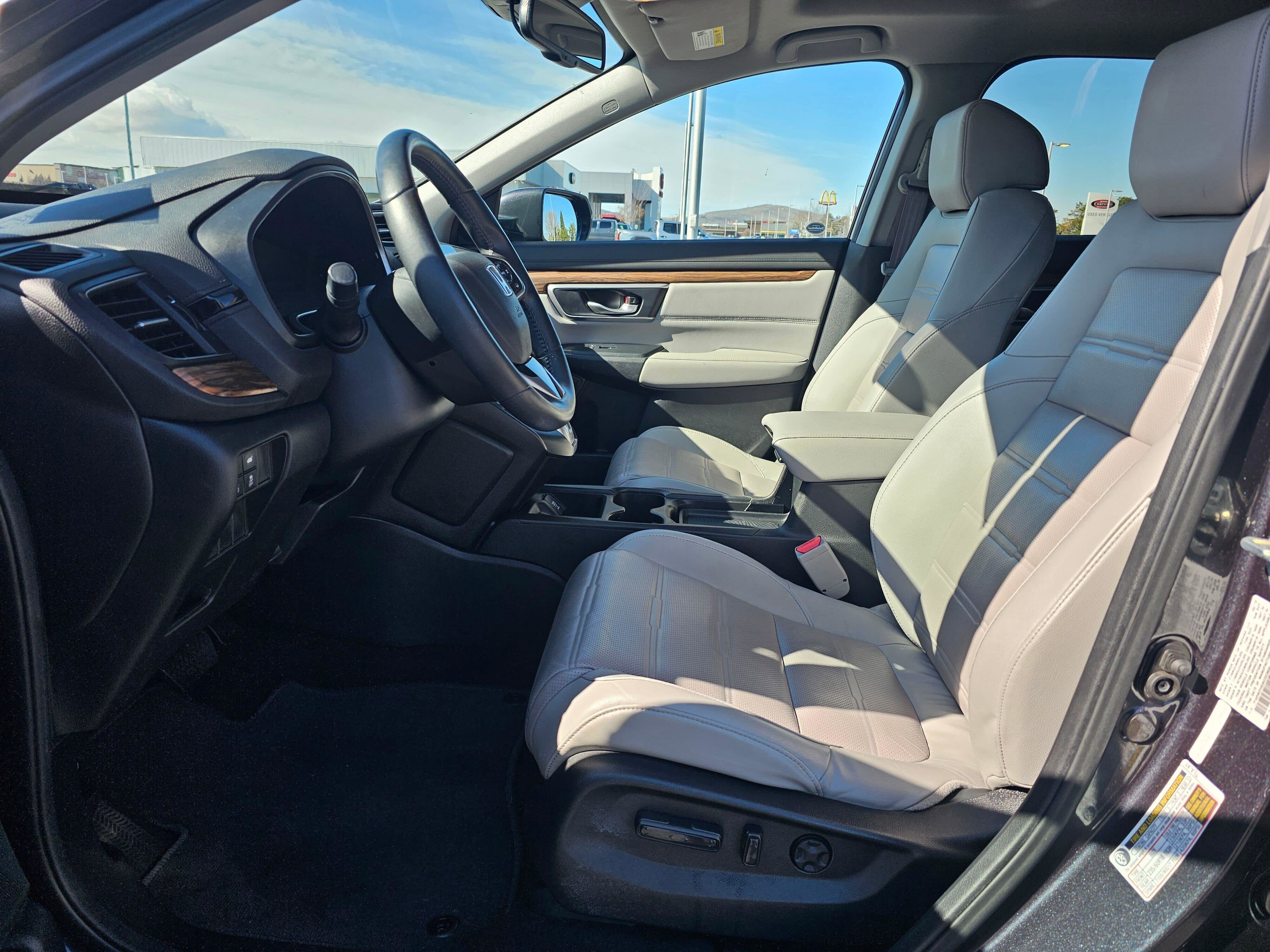 Used 2019 Honda CR-V Touring image 18