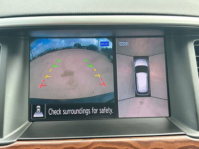 Used 2017 Nissan Pathfinder Platinum w/ Family Entertainment Package AWD/4WD image 15