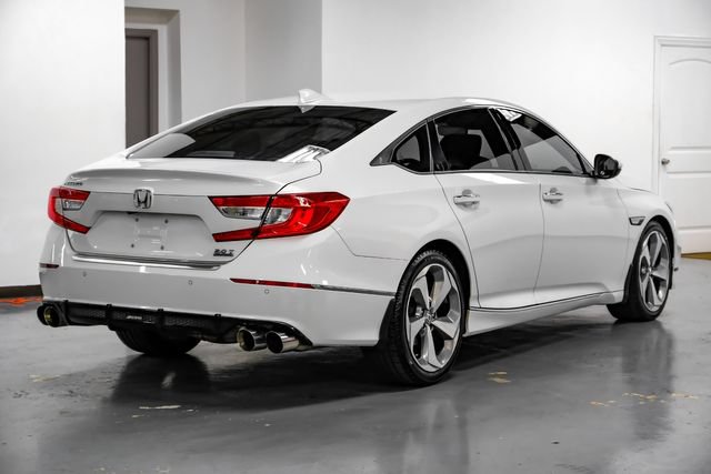 Used 2019 Honda Accord Touring image 14