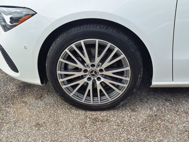 Used 2025 Mercedes-Benz CLA 250 4MATIC image 9