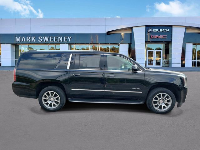 Used 2019 GMC Yukon XL Denali image 33