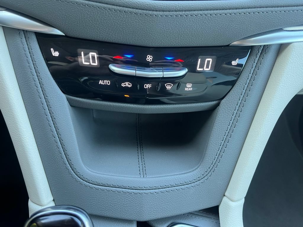 Used 2024 Cadillac XT5 Premium Luxury w/ Technology Package FWD image 39