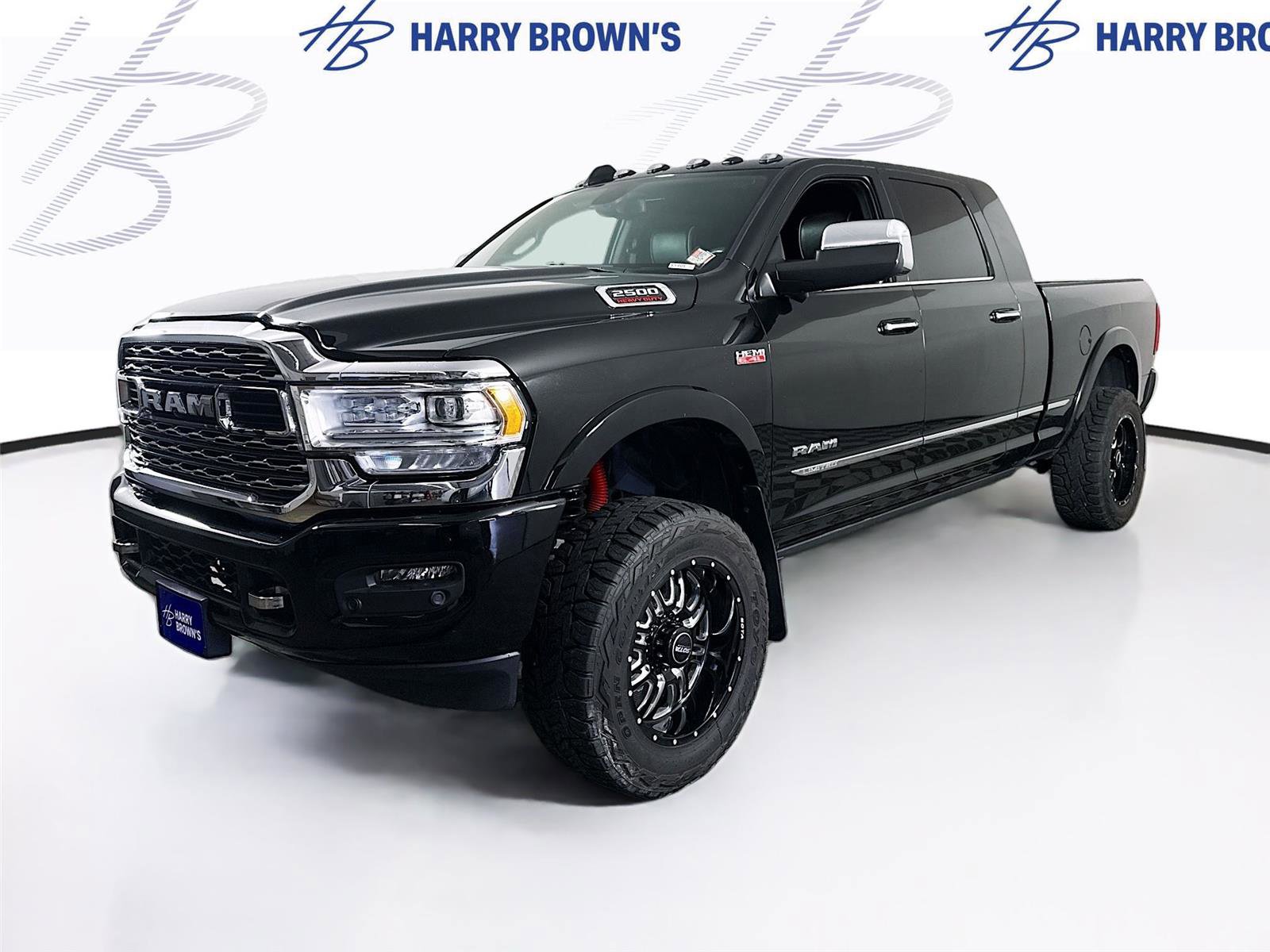 Used 2022 RAM 2500 Limited w/ Towing Technology Group AWD/4WD image 1