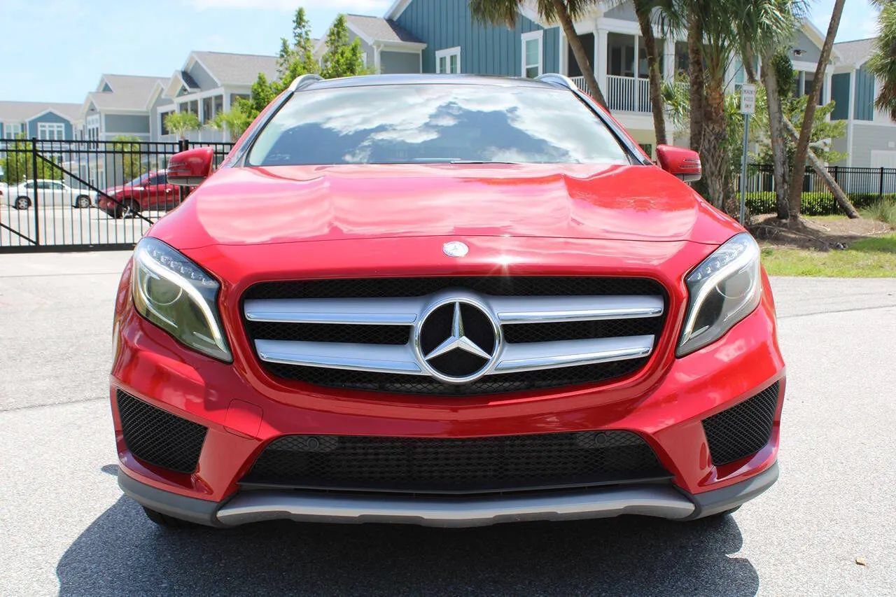 Used 2015 Mercedes-Benz GLA 250 4MATIC w/ Premium Package image 2