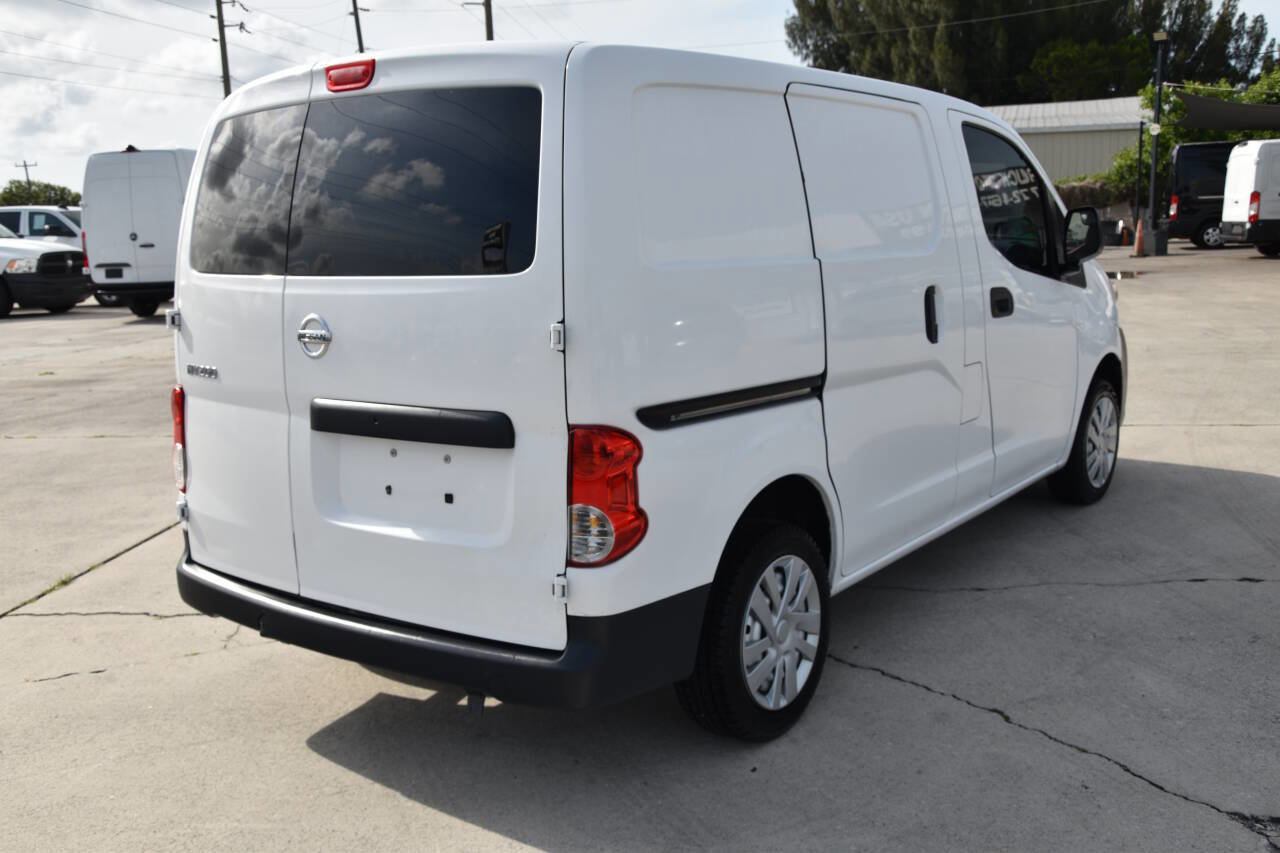 Used 2017 Nissan NV200 S w/ Back Door Glass Package FWD image 7