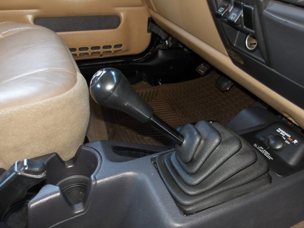Used 2002 Jeep Wrangler SE AWD/4WD image 19