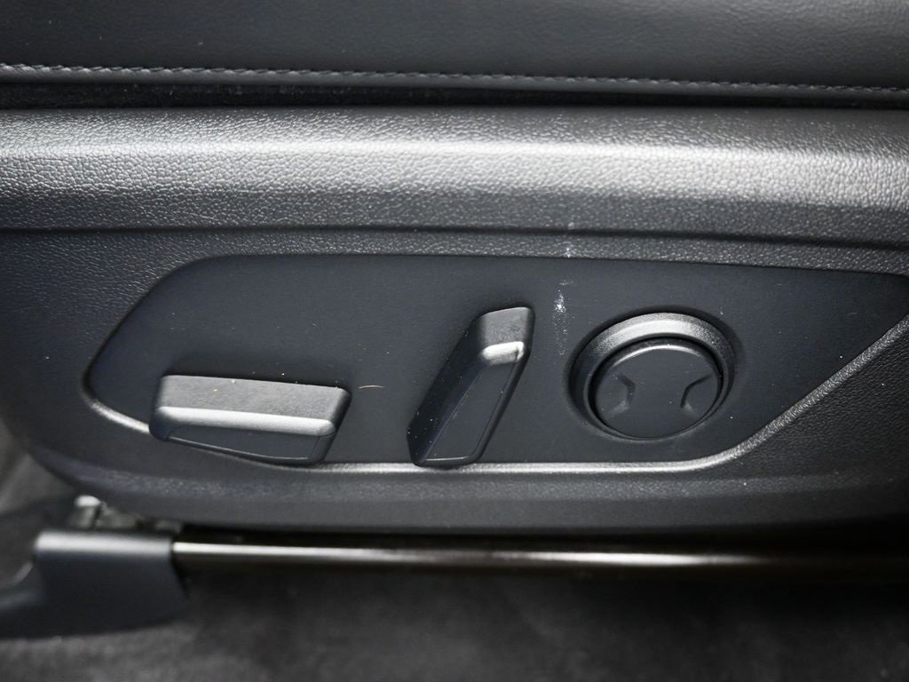 Used 2022 Kia Sorento S image 12