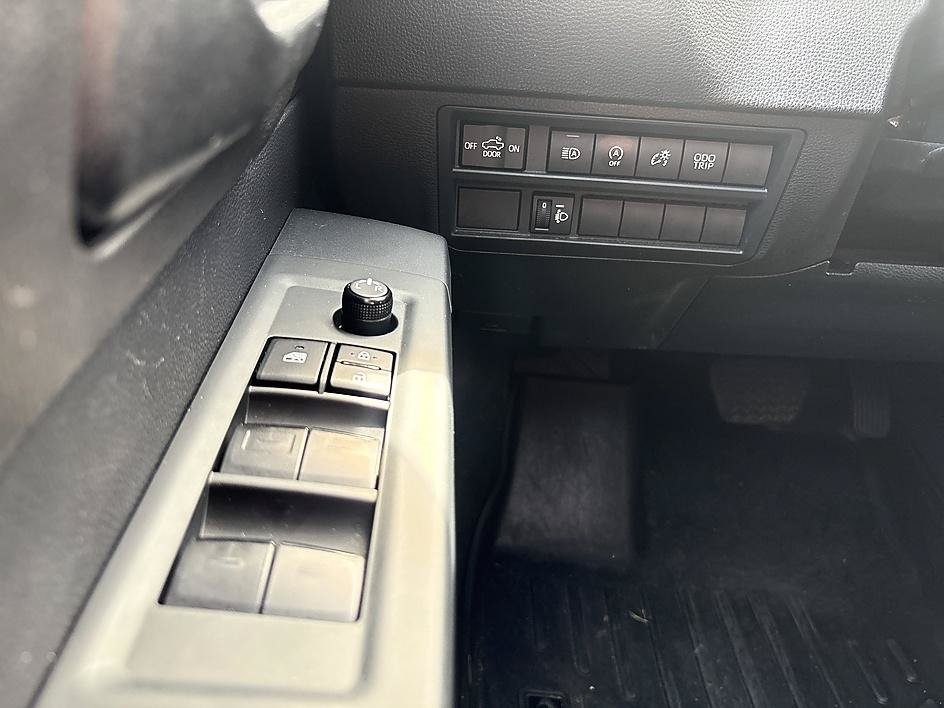 Used 2022 Toyota Tundra SR AWD/4WD image 24
