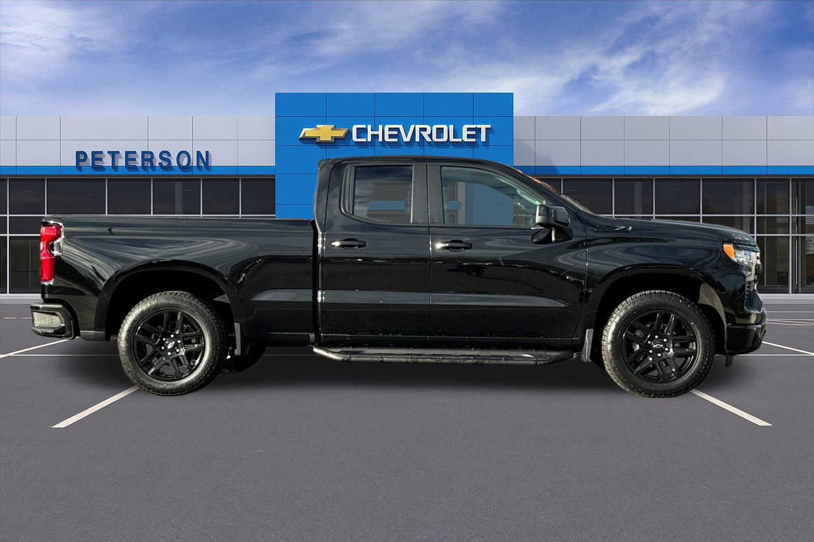 Used 2024 Chevrolet Silverado 1500 RST image 3
