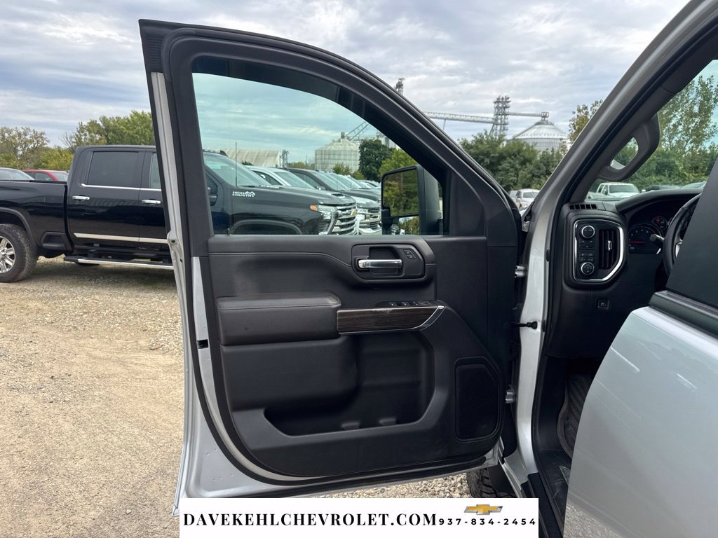 Used 2022 Chevrolet Silverado 3500 LT w/ Convenience Package AWD/4WD image 22