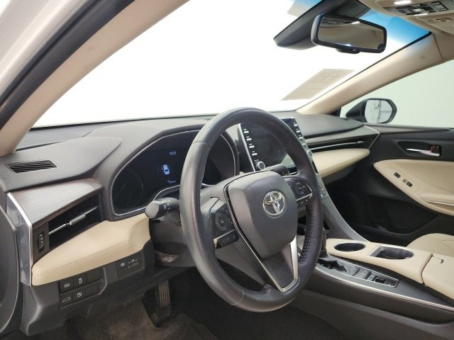 Used 2021 Toyota Avalon XLE w/ Moonroof Package image 12