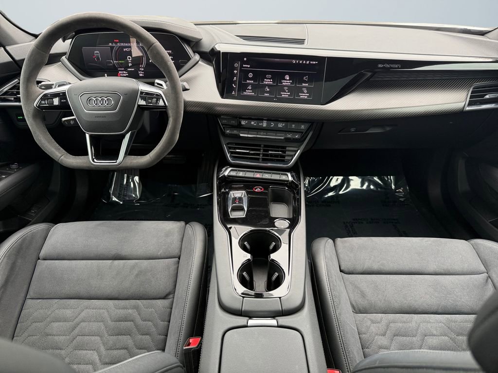 Used 2022 Audi e-tron GT Premium Plus w/ Performance Package image 10