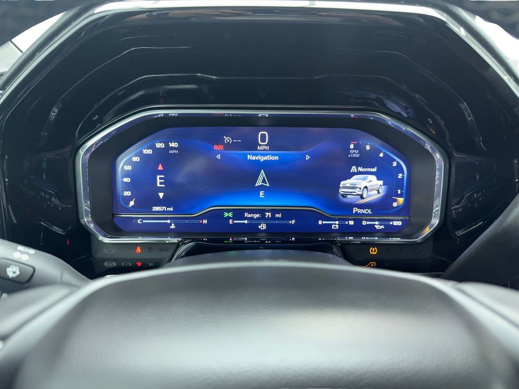 Used 2025 Chevrolet Silverado 1500 LT RWD image 24