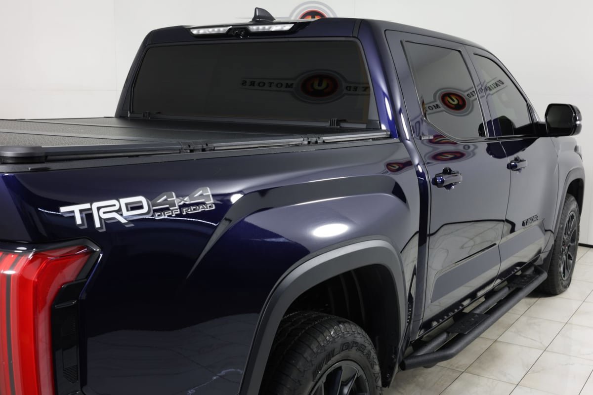 Used 2024 Toyota Tundra Limited w/ TRD Off-Road Package AWD/4WD image 43