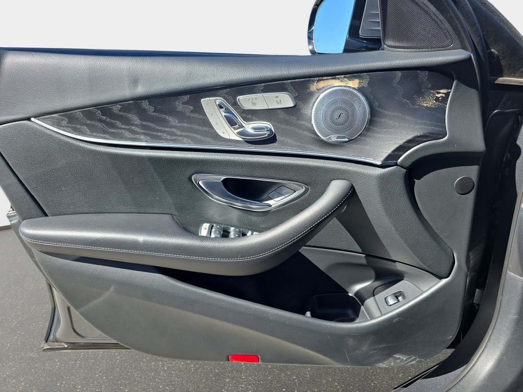Used 2020 Mercedes-Benz E 350 Sedan image 30