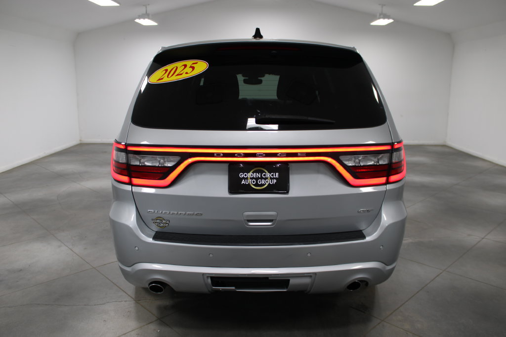 Used 2025 Dodge Durango GT RWD image 8