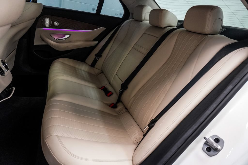 Used 2022 Mercedes-Benz E 350 4MATIC Sedan image 8