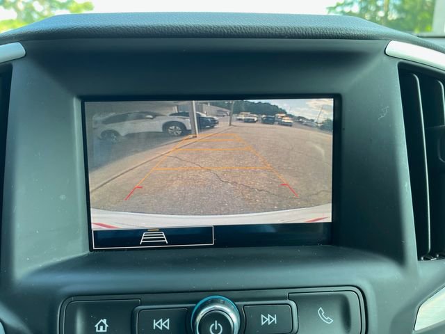 Used 2023 GMC Terrain SLE w/ Driver Convenience Package image 15