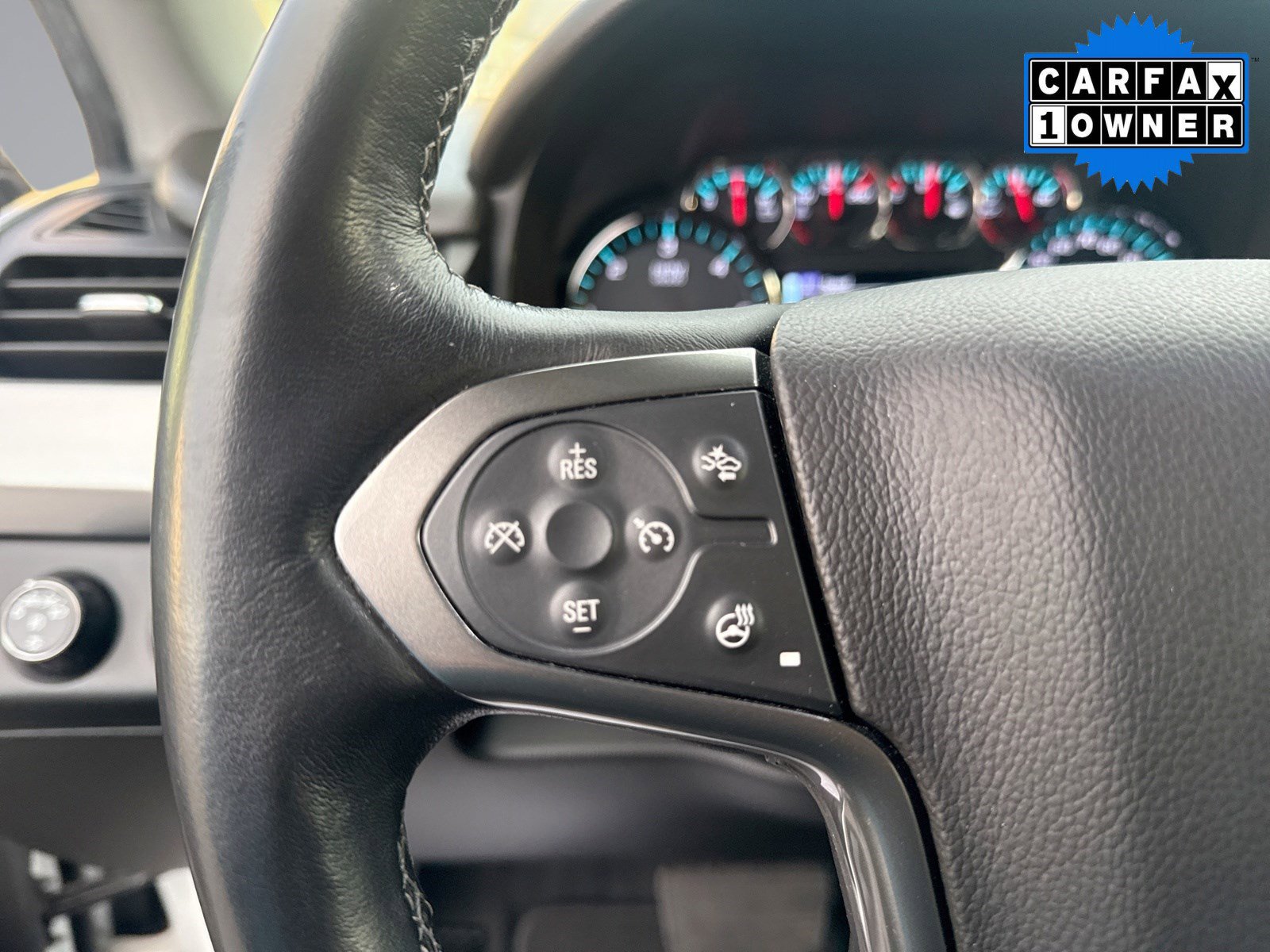 Used 2019 Chevrolet Suburban LT w/ Luxury Package image 13