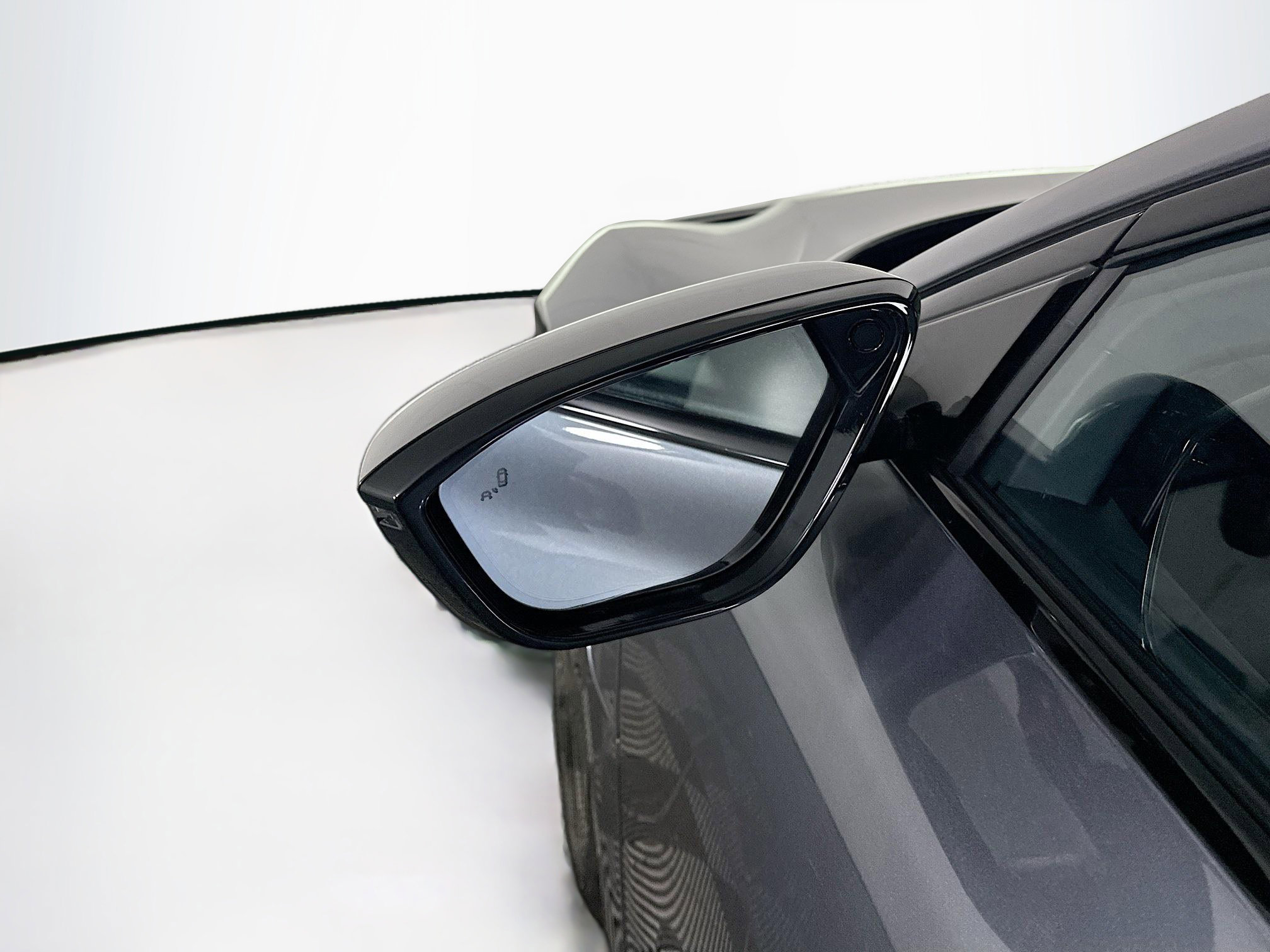 Used 2024 Lucid Air Pure image 16