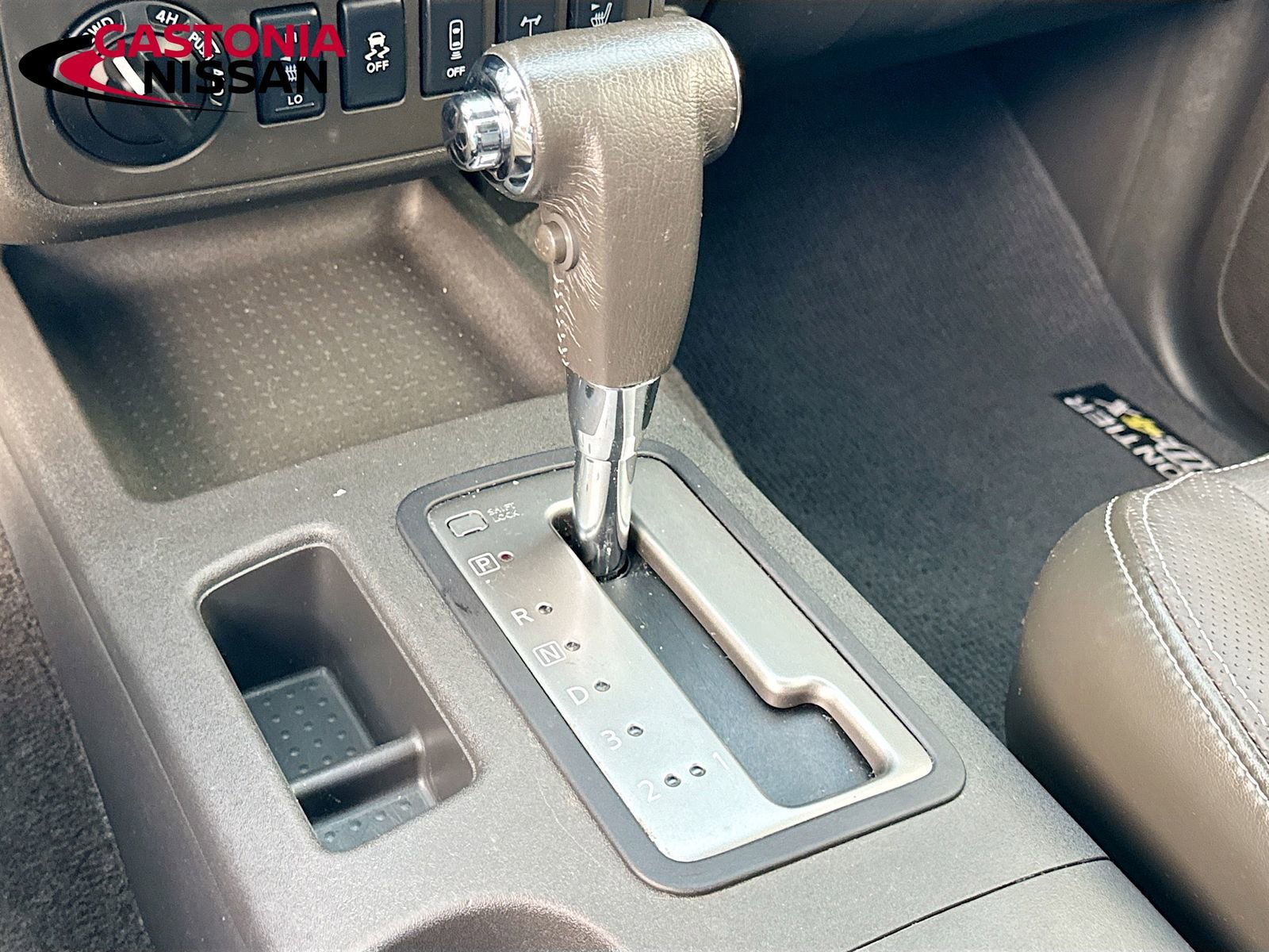 Used 2015 Nissan Frontier PRO-4X w/ Pro-4x Luxury Package image 22