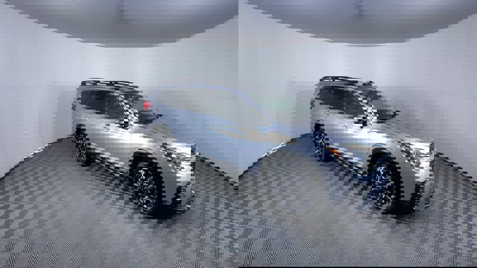 Used 2023 Subaru Ascent Limited w/ Technology Package image 2