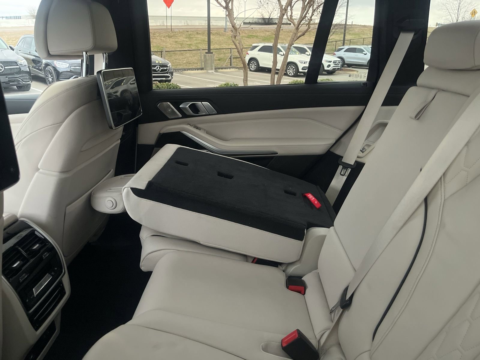 Used 2021 BMW ALPINA XB7 image 5