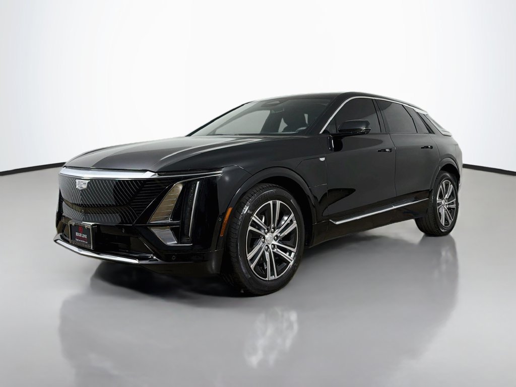Used 2024 Cadillac Lyriq Luxury AWD/4WD image 3