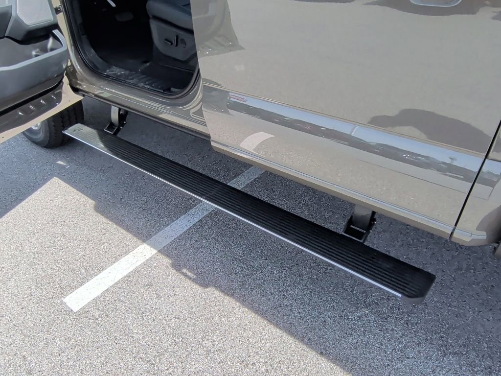 New 2026 Ford F250 Lariat w/ Chrome Package image 46