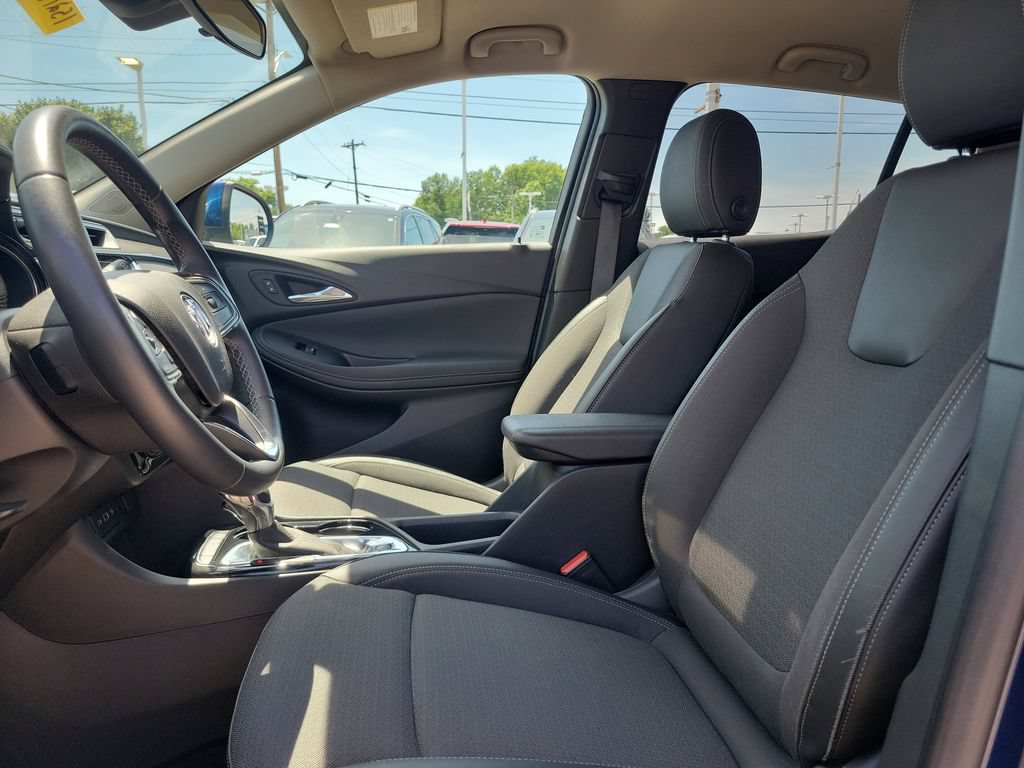 Used 2023 Buick Encore GX Select w/ Safety Package II FWD image 16