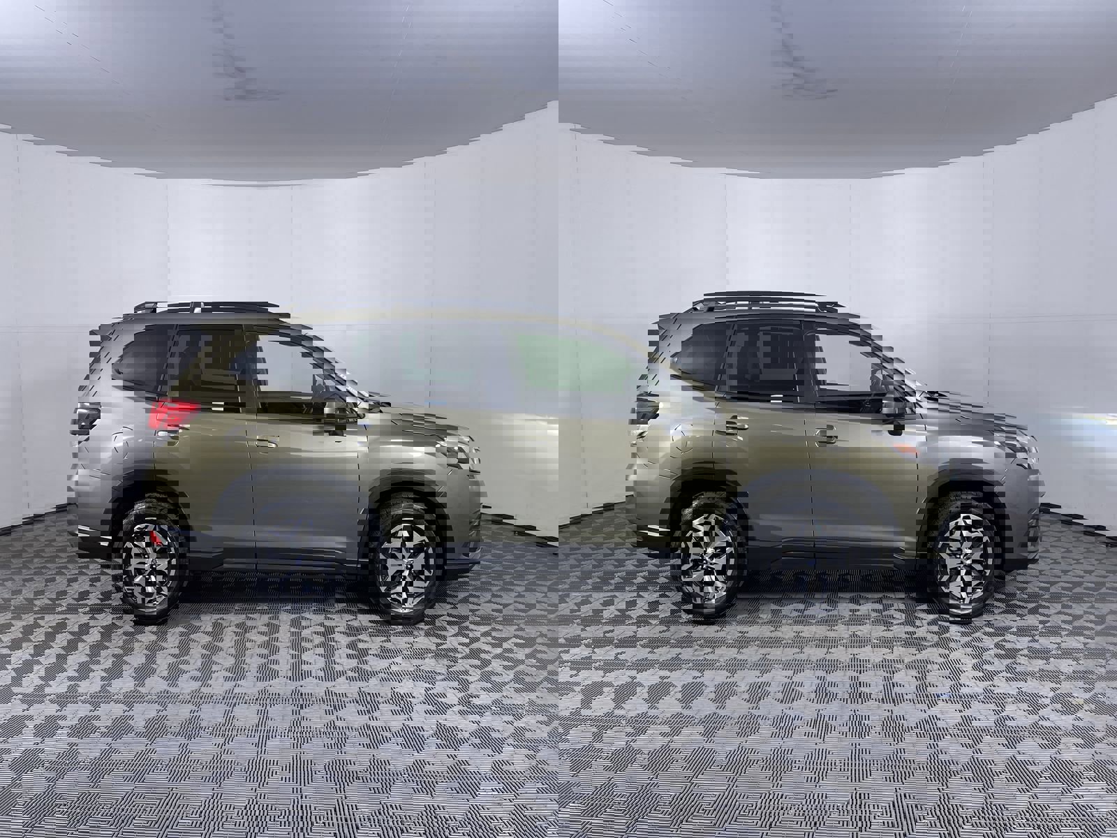 Used 2023 Subaru Forester Premium image 10