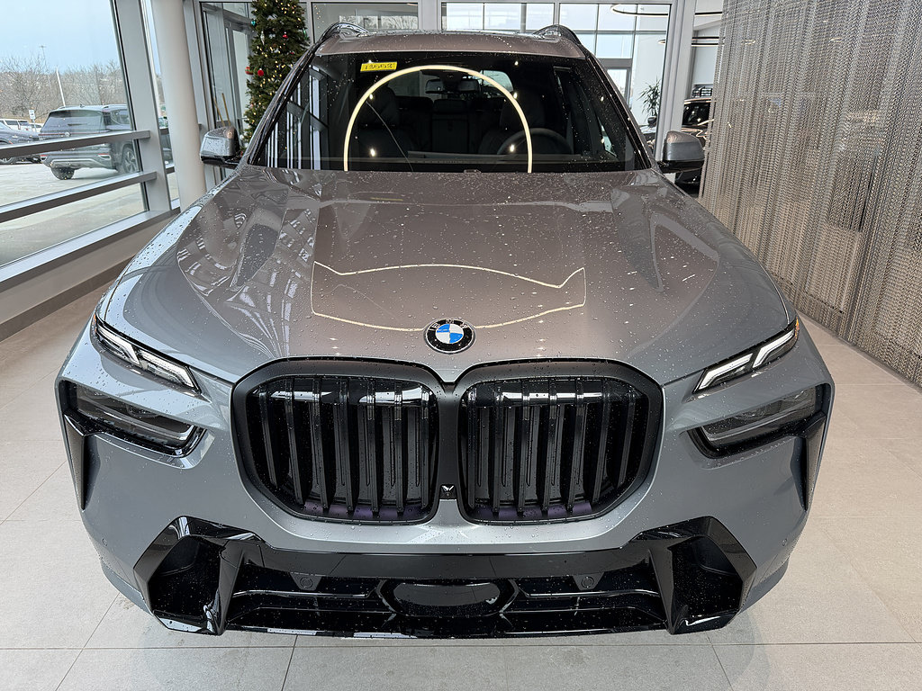 New 2026 BMW X7 xDrive40i w/ M Sport Package AWD/4WD video 2