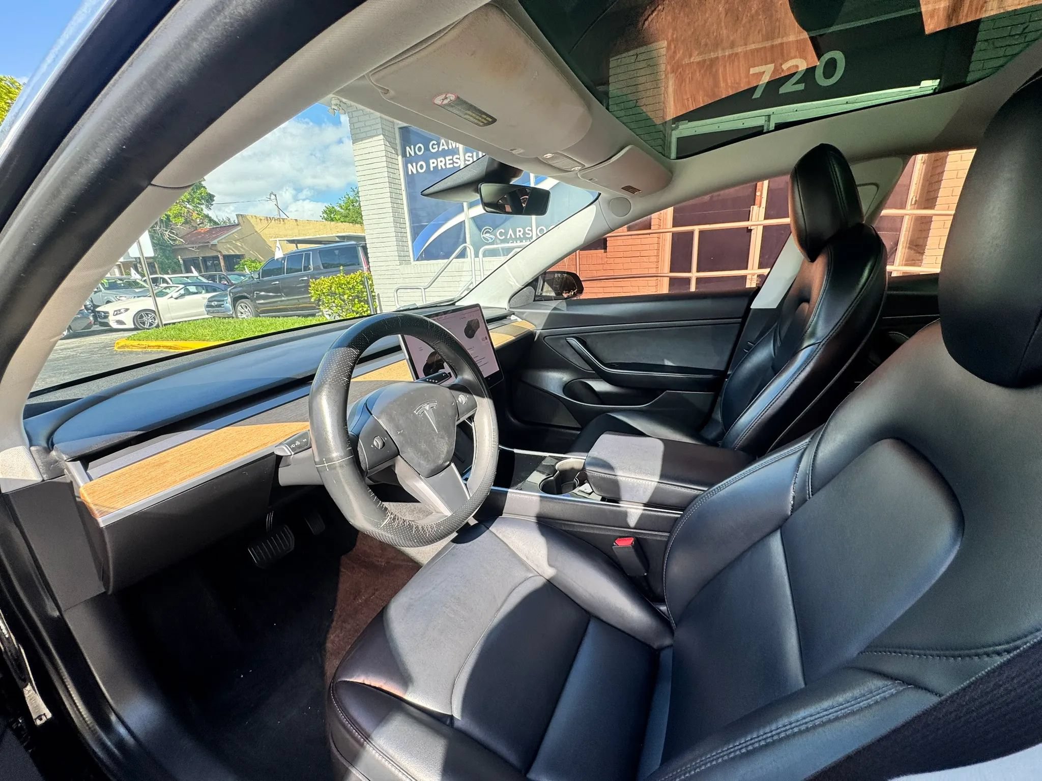 Used 2020 Tesla Model 3 Standard Range RWD image 18