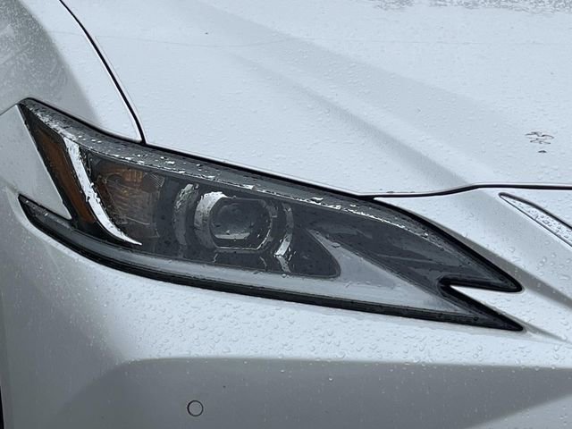 Used 2022 Lexus ES 350 w/ Premium Package FWD image 9