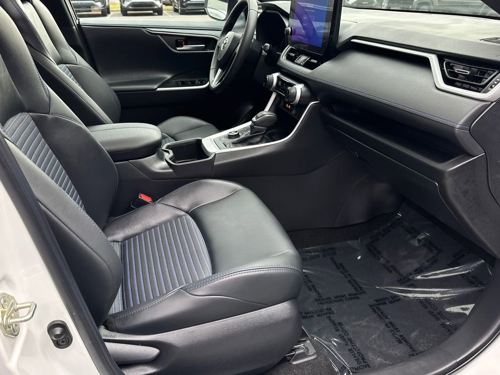 Used 2023 Toyota RAV4 XSE image 8