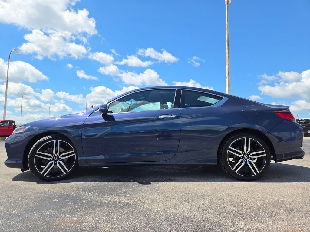 Used 2016 Honda Accord Touring image 24