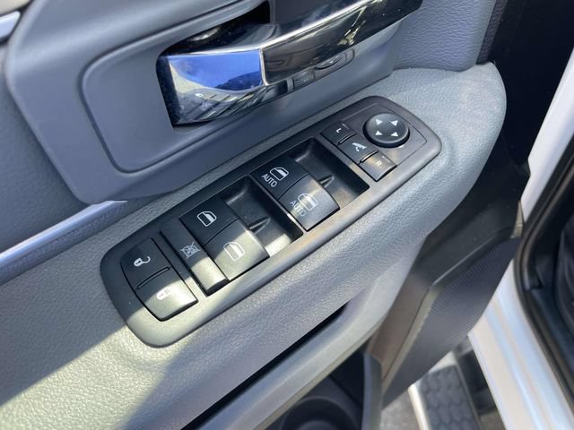Used 2018 RAM 3500 SLT w/ Luxury Group AWD/4WD image 20