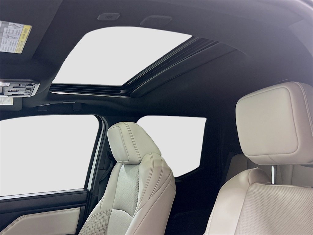 Used 2025 Toyota Tacoma TRD Sport image 19