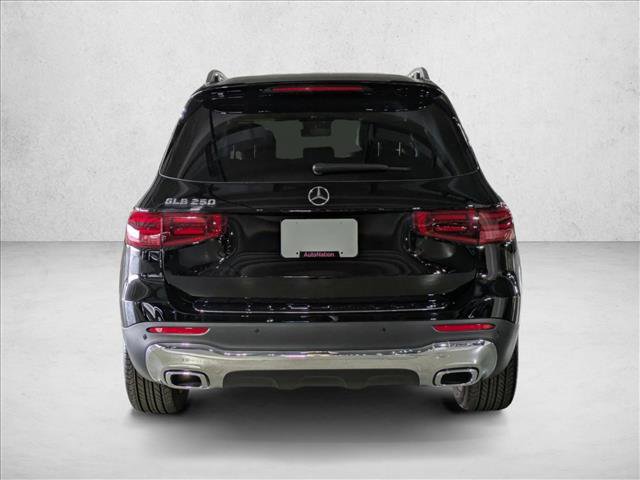 Used 2025 Mercedes-Benz GLB 250 image 9