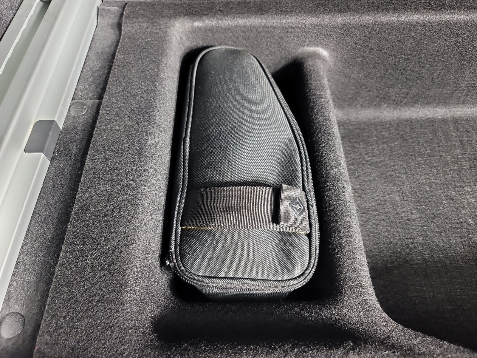 Used 2022 Rivian R1S Launch Edition Quad AWD/4WD image 34