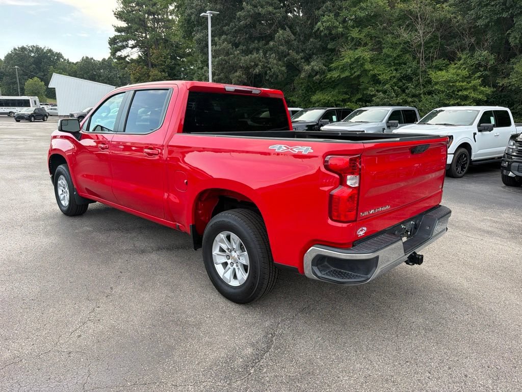 Used 2025 Chevrolet Silverado 1500 LT AWD/4WD image 5