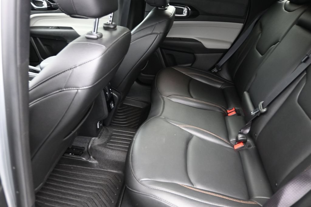 Used 2024 Jeep Compass Limited AWD/4WD image 15