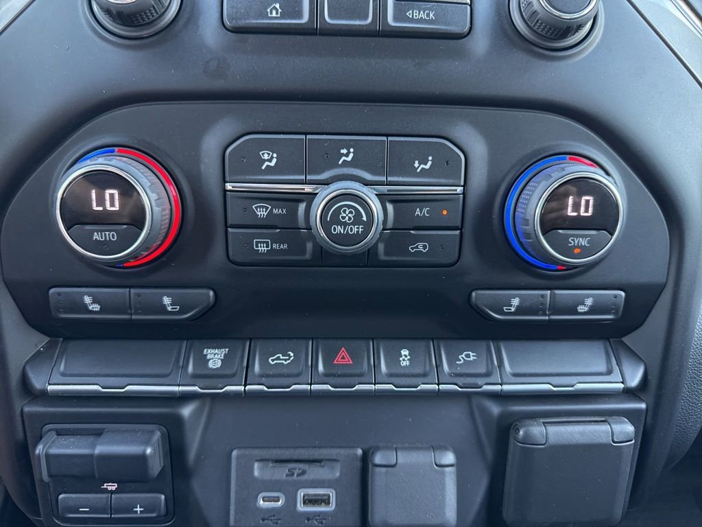 Used 2022 Chevrolet Silverado 2500 LTZ image 20