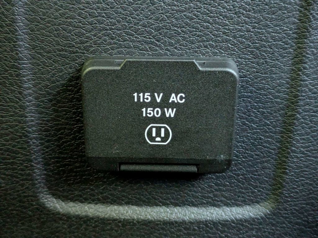 Used 2021 Jeep Wrangler Unlimited Sahara AWD/4WD image 16