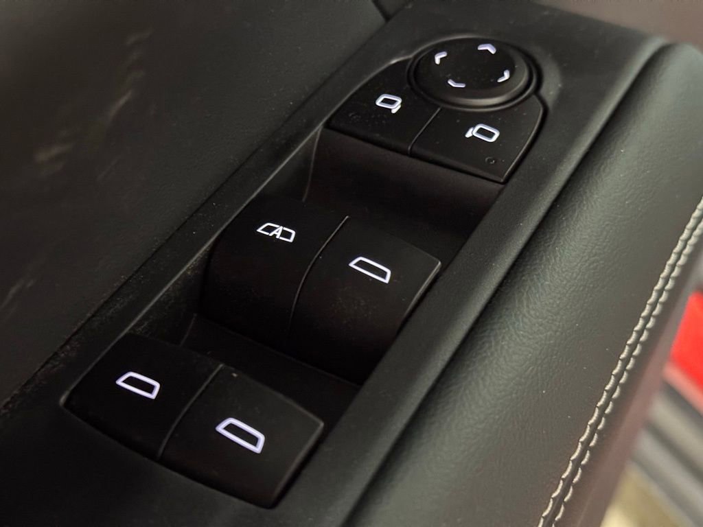 New 2025 GMC Terrain Elevation image 23