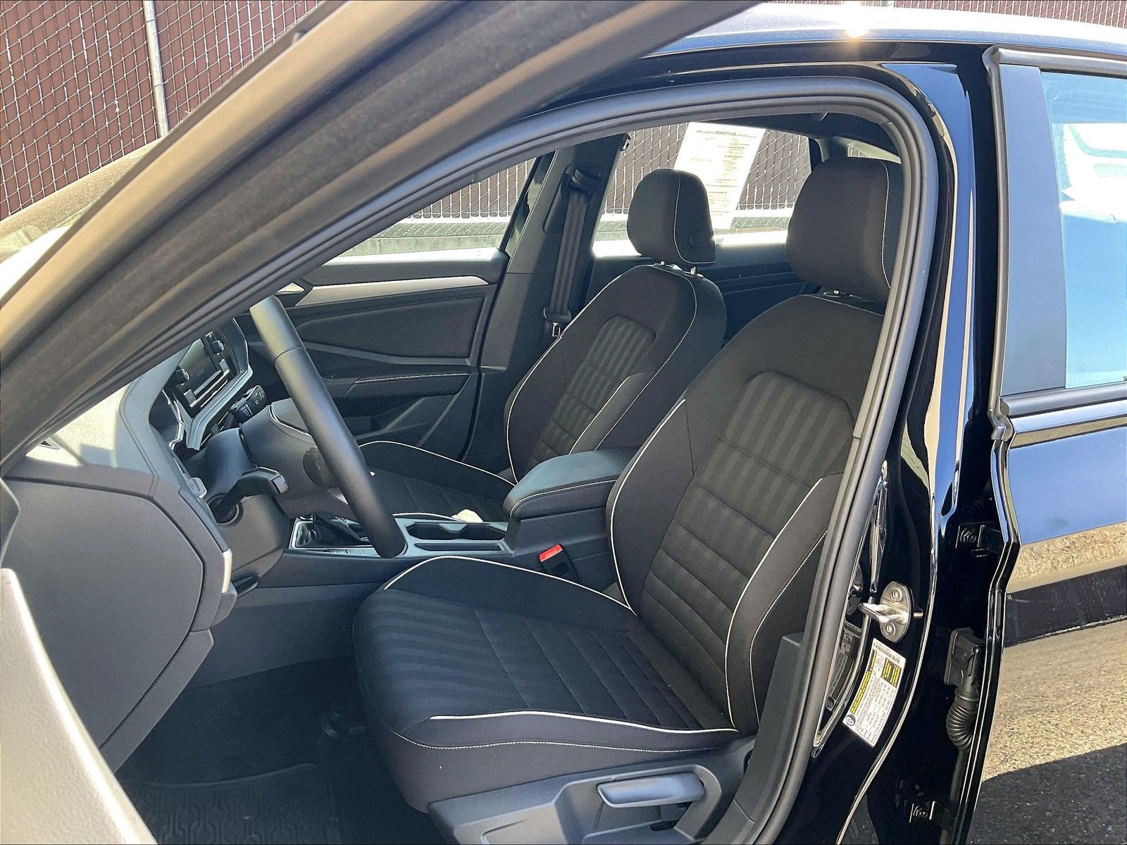 Certified 2024 Volkswagen Jetta Sport FWD image 23