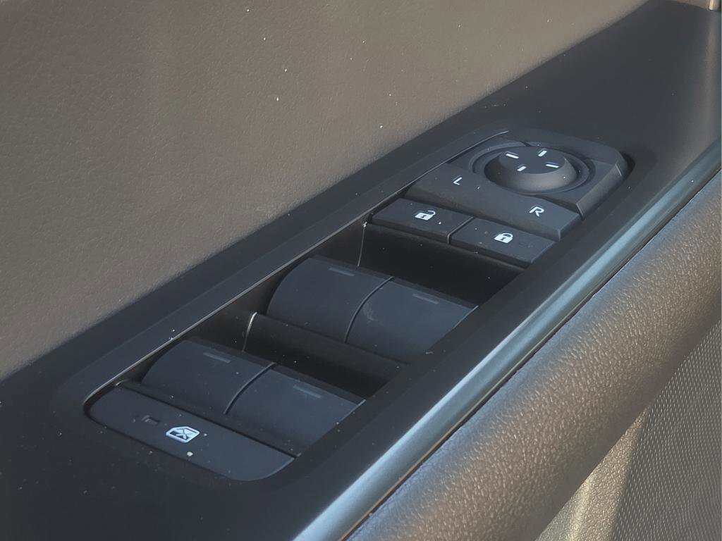 New 2026 Lexus UX 300h FWD image 18