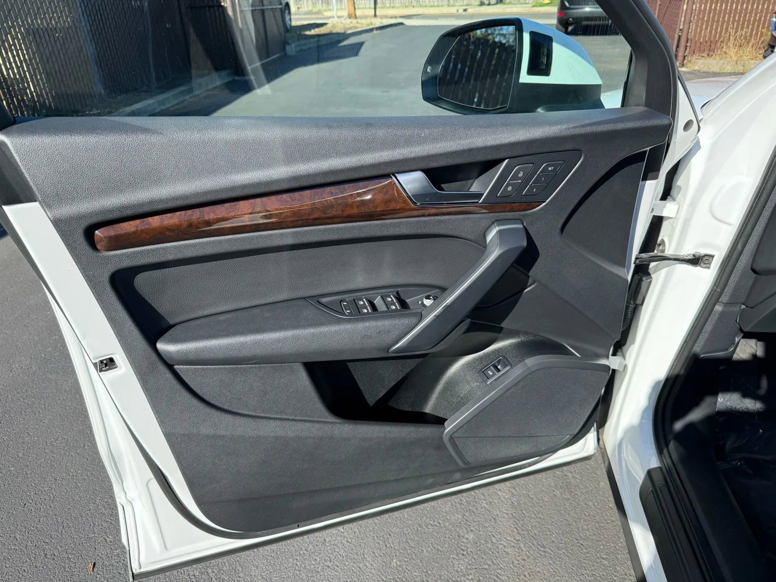 Used 2020 Audi Q5 2.0T Premium AWD/4WD image 9